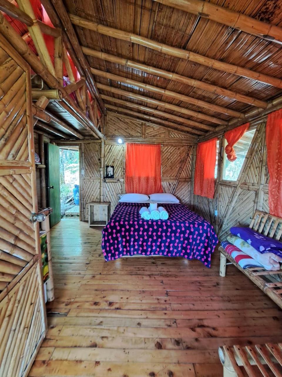 Hotel Guatape Adrianas Bambu Exteriör bild